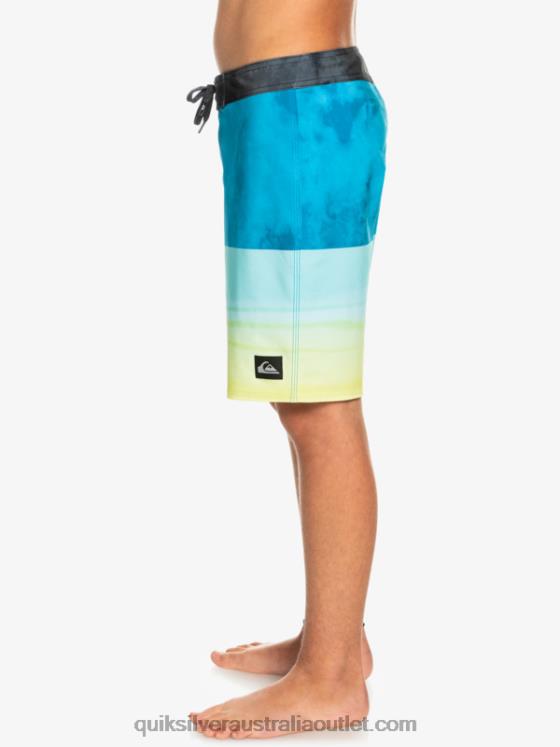 Quiksilver Boys 8-16 SurfSilk Five-0 17 Boardshorts H2N4B2299 seaport