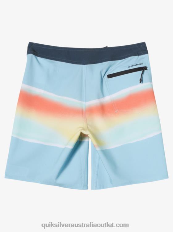 Quiksilver Boys 8-16 Surfsilk Air Brush 16 Boardshorts H2N4B2190 sky blue
