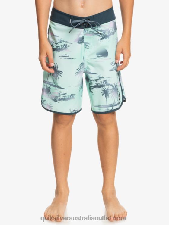 Quiksilver Boys 8-16 Surfsilk Scallop 17 Boardshorts H2N4B2020 beach glass