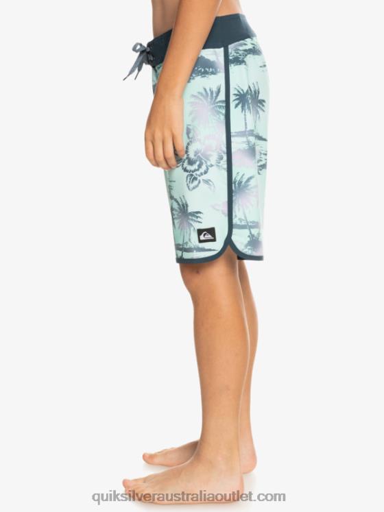 Quiksilver Boys 8-16 Surfsilk Scallop 17 Boardshorts H2N4B2020 beach glass