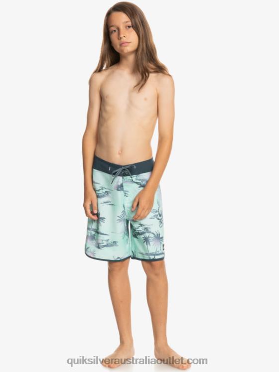 Quiksilver Boys 8-16 Surfsilk Scallop 17 Boardshorts H2N4B2020 beach glass