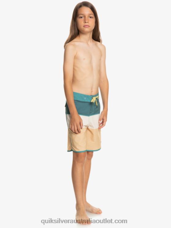 Quiksilver Boys 8-16 Surfsilk Tijuana 17 Boardshorts H2N4B1985 wheat