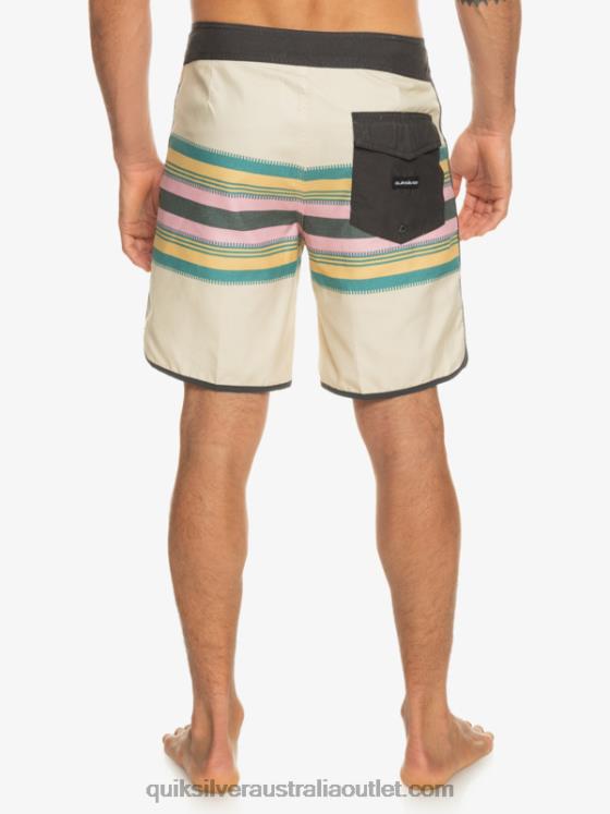 Quiksilver Men Everyday Scallop 19 Boardshorts H2N4B767 birch