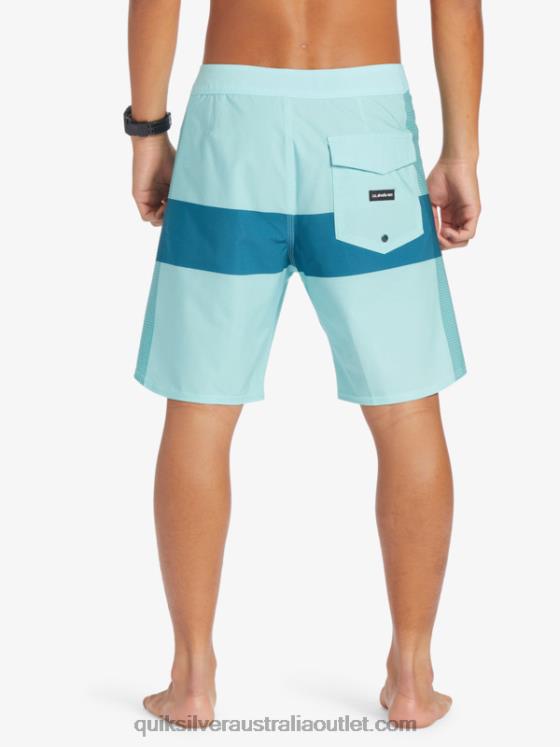 Quiksilver Men Highlite Arch 19 Boardshorts H2N4B367 angel blue