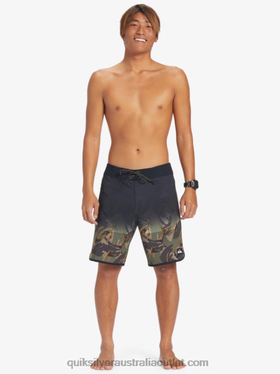 Quiksilver Men Highlite Scallop 19 Boardshorts H2N4B25 four leaf clover