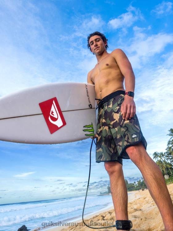 Quiksilver Men Highlite Scallop 19 Boardshorts H2N4B33 camo