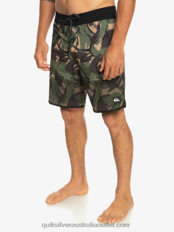Quiksilver Men Highlite Scallop 19 Boardshorts H2N4B33 camo