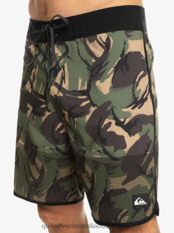 Quiksilver Men Highlite Scallop 19 Boardshorts H2N4B33 camo
