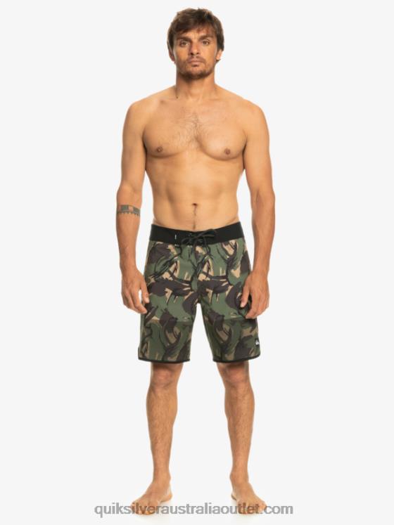 Quiksilver Men Highlite Scallop 19 Boardshorts H2N4B33 camo