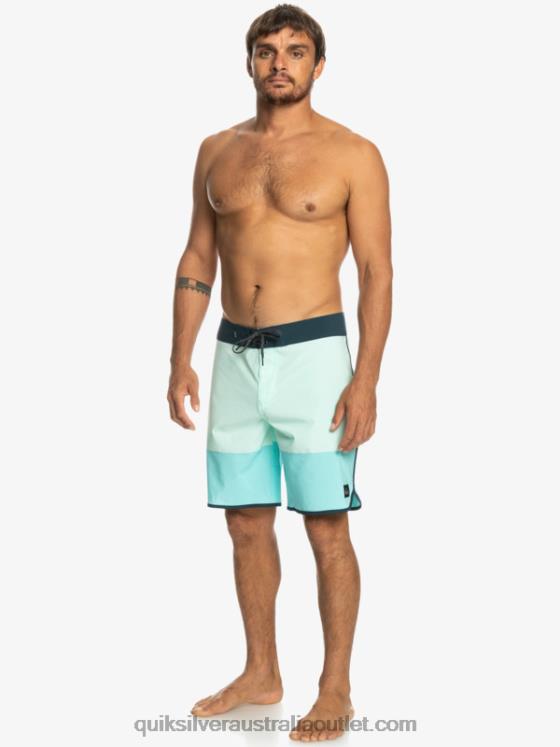 Quiksilver Men Highlite Scallop 19 Boardshorts H2N4B35 beach glass