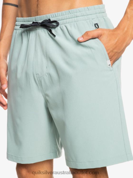 Quiksilver Men Ocean Elastic 18 Amphibian Shorts H2N4B352 green milieu