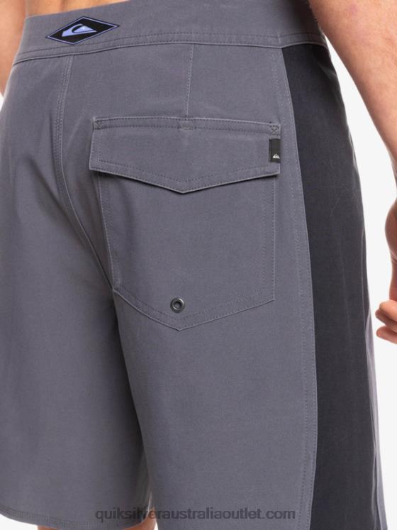 Quiksilver Men SurfSilk Arch 18 Boardshorts H2N4B1699 iron gate