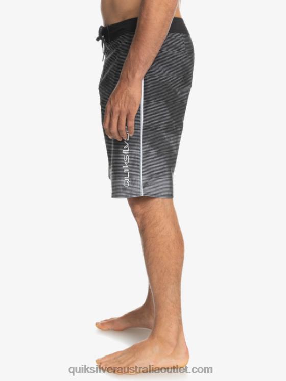 Quiksilver Men SurfSilk Massive 20 Boardshorts H2N4B1593 black