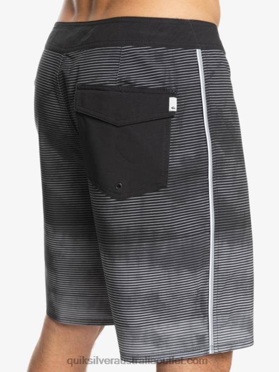 Quiksilver Men SurfSilk Massive 20 Boardshorts H2N4B1593 black