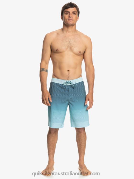 Quiksilver Men SurfSilk Massive 20 Boardshorts H2N4B1594 iced aqua