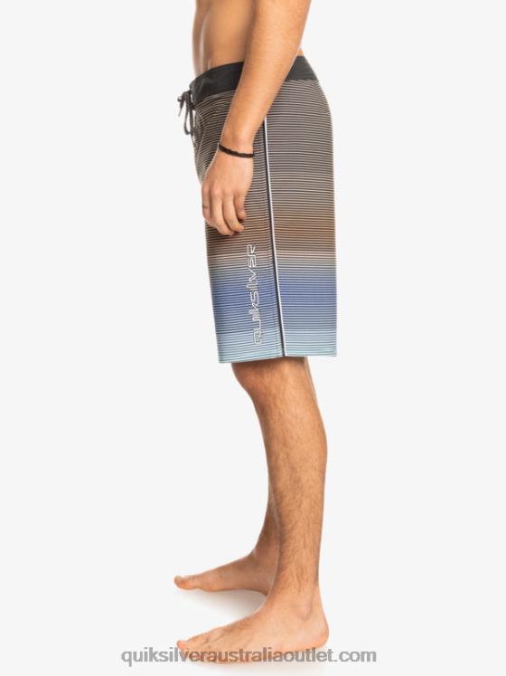 Quiksilver Men SurfSilk Massive 20 Boardshorts H2N4B1595 tarmac