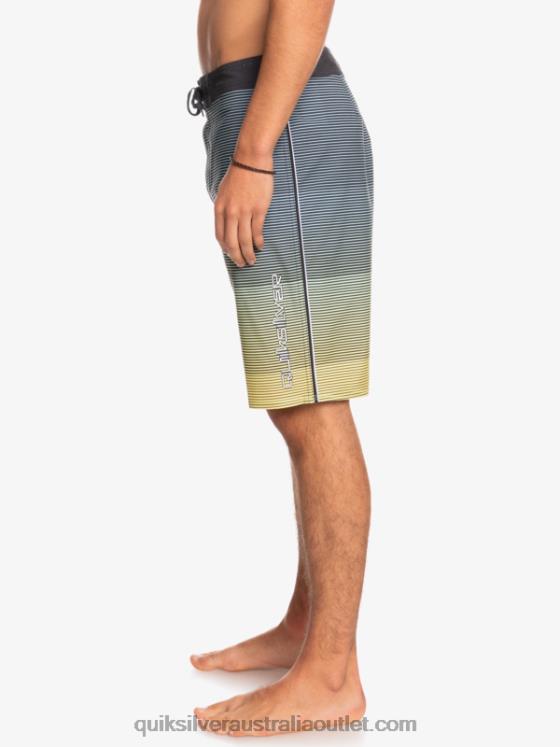 Quiksilver Men SurfSilk Massive 20 Boardshorts H2N4B1600 tarmac