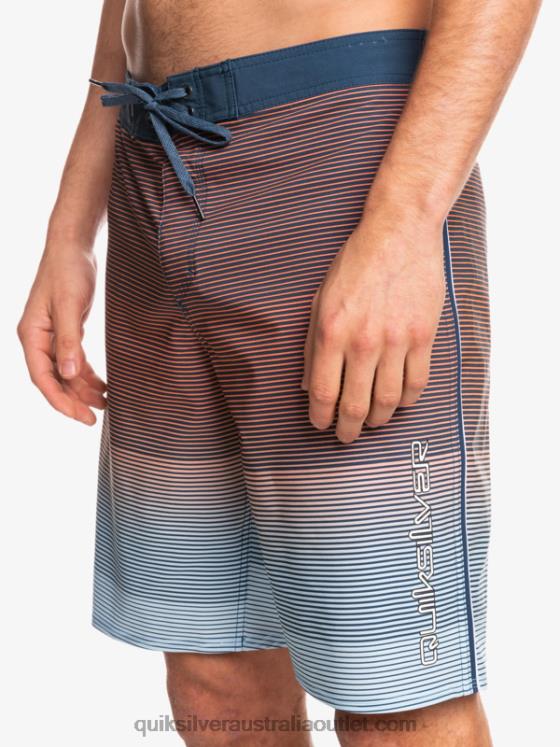 Quiksilver Men SurfSilk Massive 20 Boardshorts H2N4B1601 insignia blue
