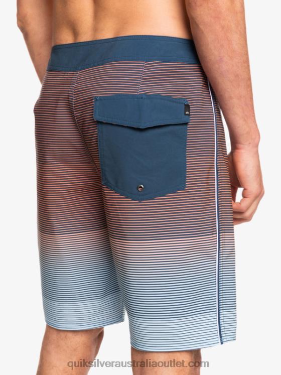 Quiksilver Men SurfSilk Massive 20 Boardshorts H2N4B1601 insignia blue