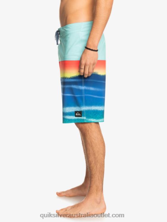 Quiksilver Men SurfSilk Panel 20 Boardshorts H2N4B1455 pool green
