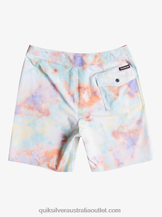 Quiksilver Men SurfSilk Piped 18 Boardshorts H2N4B1749 white