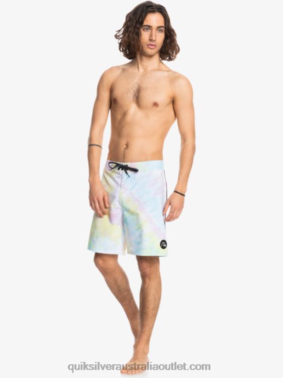 Quiksilver Men SurfSilk Piped 18 Boardshorts H2N4B1749 white