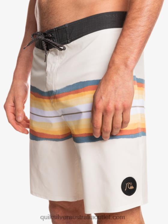 Quiksilver Men SurfSilk Resin Tint 19 Boardshorts H2N4B1445 antique white