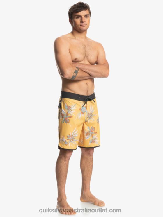 Quiksilver Men SurfSilk Scallop 19 Boardshorts H2N4B1491 ochre
