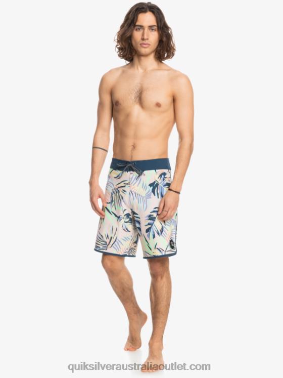 Quiksilver Men SurfSilk Scallop 19 Boardshorts H2N4B1495 peach whip