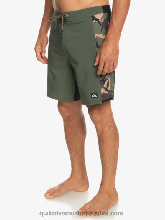Quiksilver Men Surfsilk Arch 18 Boardshorts H2N4B312 camo