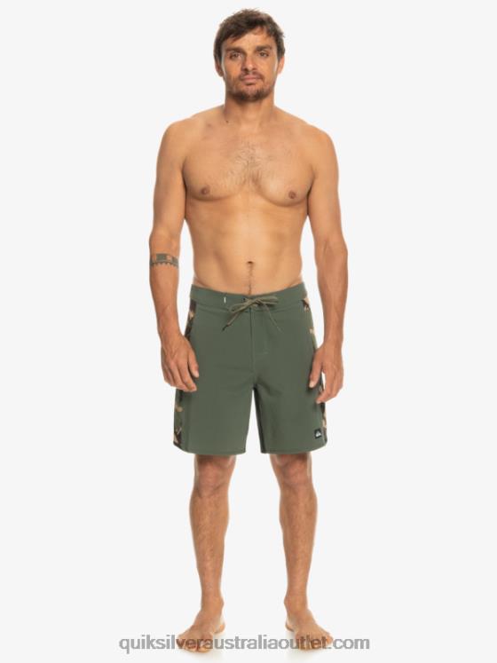 Quiksilver Men Surfsilk Arch 18 Boardshorts H2N4B312 camo