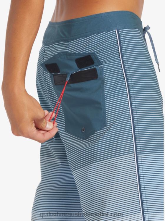 Quiksilver Men Surfsilk Massive 20 Boardshorts H2N4B332 midnight navy