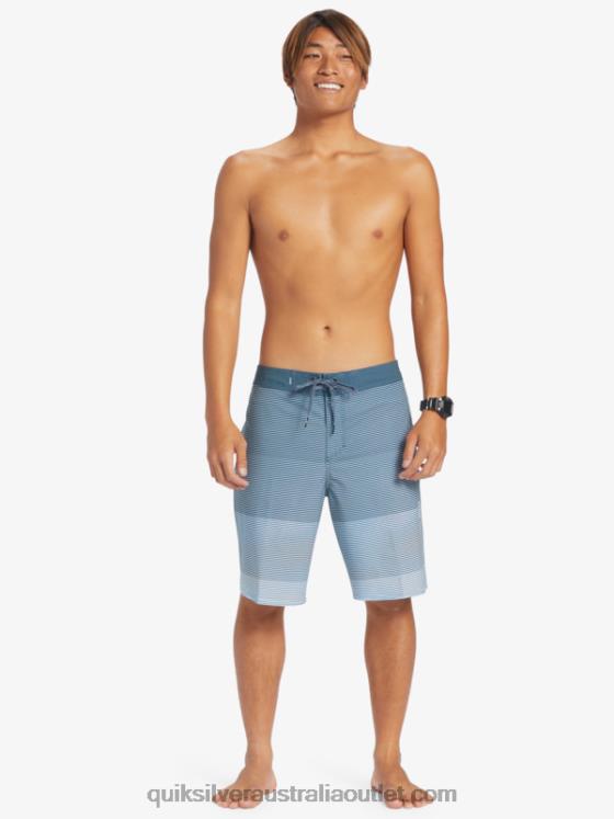 Quiksilver Men Surfsilk Massive 20 Boardshorts H2N4B332 midnight navy