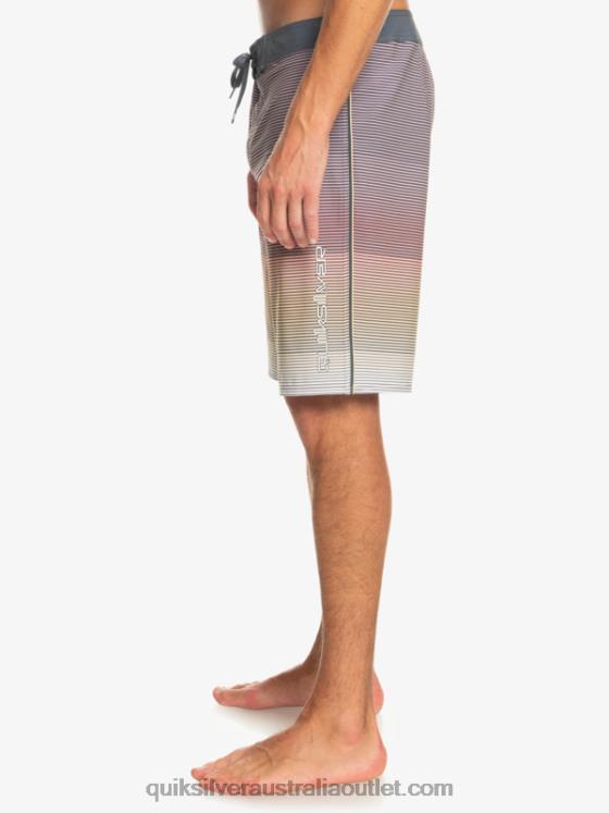 Quiksilver Men Surfsilk Massive 20 Boardshorts H2N4B334 wheat