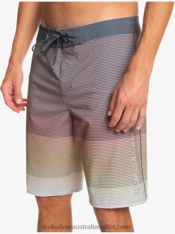 Quiksilver Men Surfsilk Massive 20 Boardshorts H2N4B334 wheat