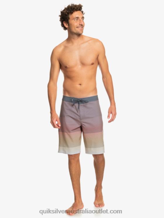 Quiksilver Men Surfsilk Massive 20 Boardshorts H2N4B334 wheat