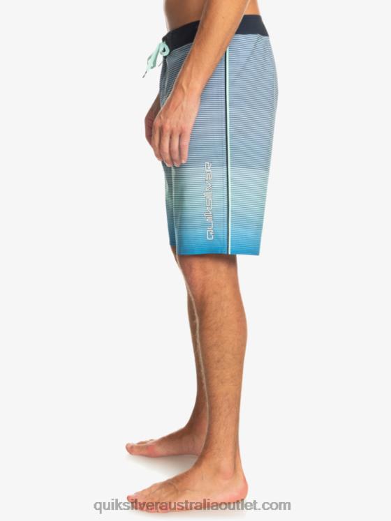 Quiksilver Men Surfsilk Massive 20 Boardshorts H2N4B336 snorkel blue