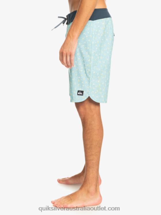 Quiksilver Men Surfsilk Scallop 19 Boardshorts H2N4B220 sky blue