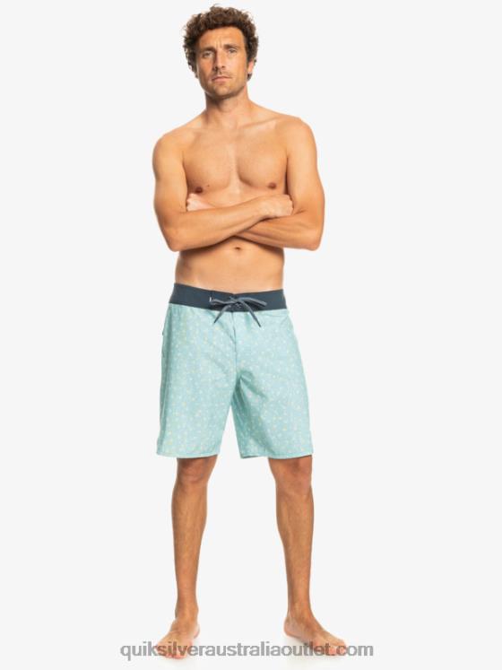 Quiksilver Men Surfsilk Scallop 19 Boardshorts H2N4B220 sky blue
