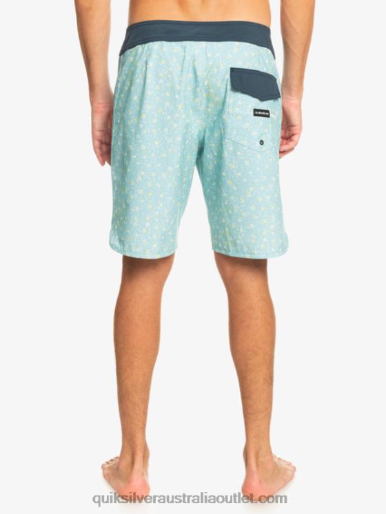 Quiksilver Men Surfsilk Scallop 19 Boardshorts H2N4B220 sky blue