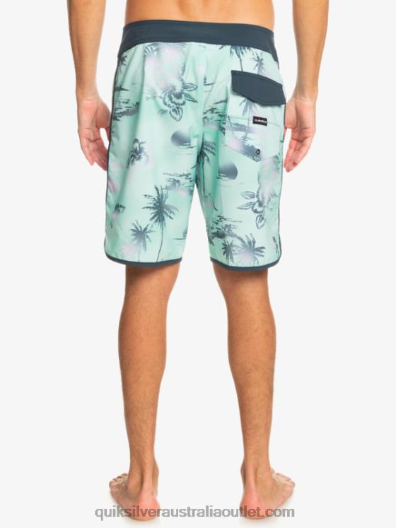 Quiksilver Men Surfsilk Scallop 19 Boardshorts H2N4B222 beach glass