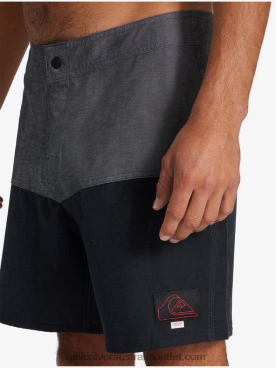 Quiksilver x Stranger Men Things Butt Logo 1986 17 Boardshorts H2N4B1719 the upside down